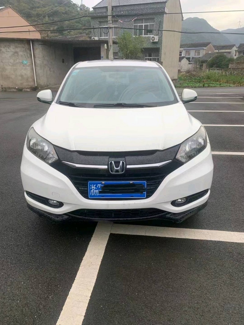 湖州16年本田缤智1