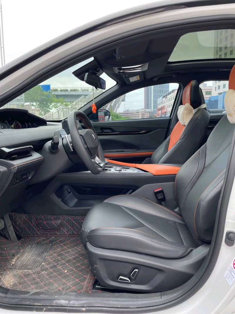 广州22年长安汽车UNI-V4