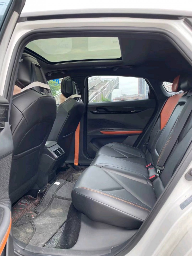 广州22年长安汽车UNI-V5