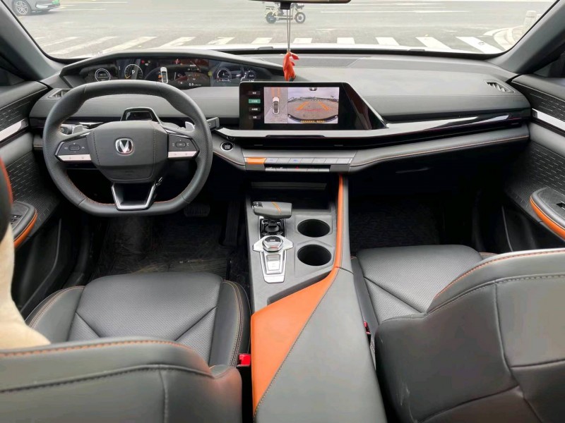 广州22年长安汽车UNI-V6