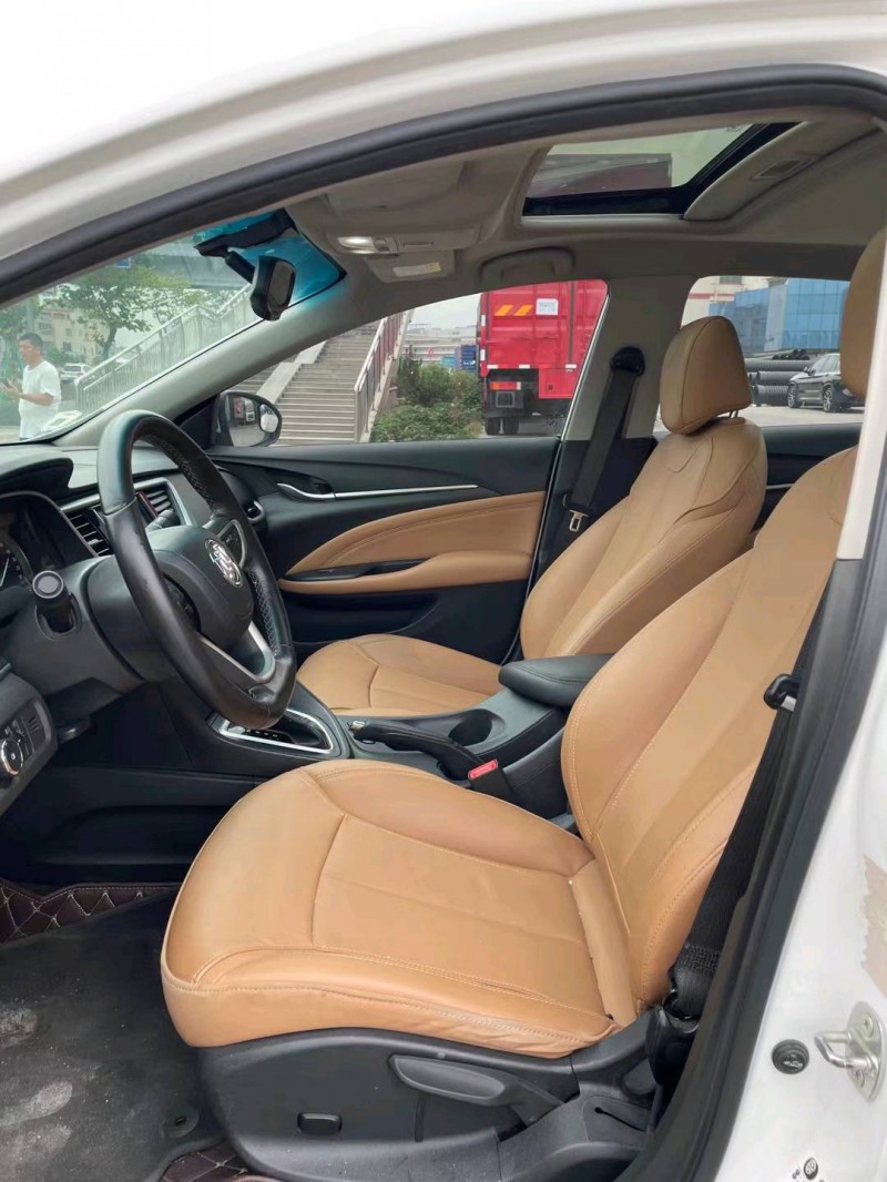 广州19年别克英朗4