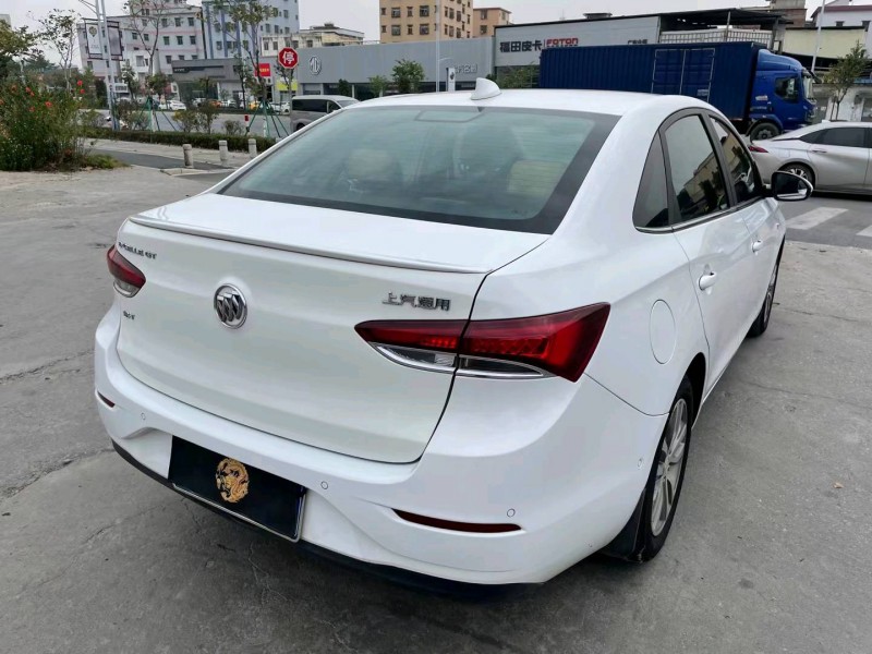 广州19年别克英朗8