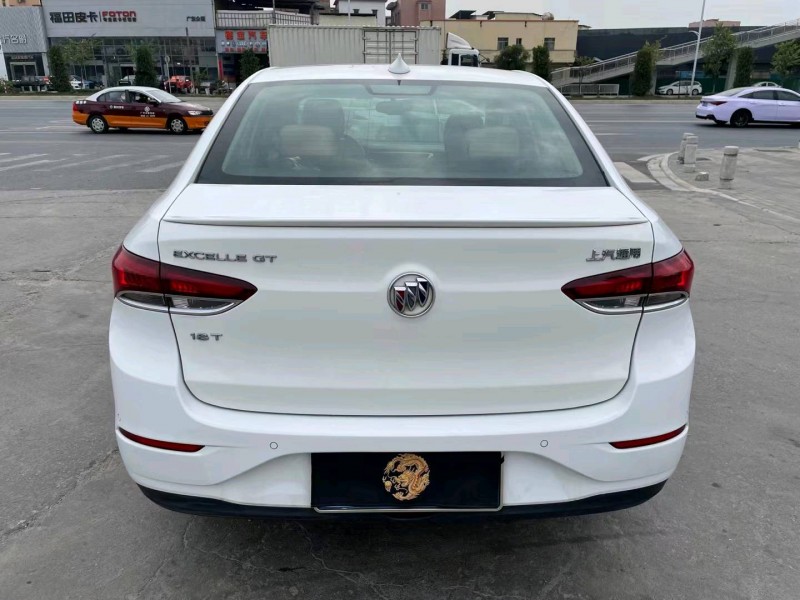 广州19年别克英朗9