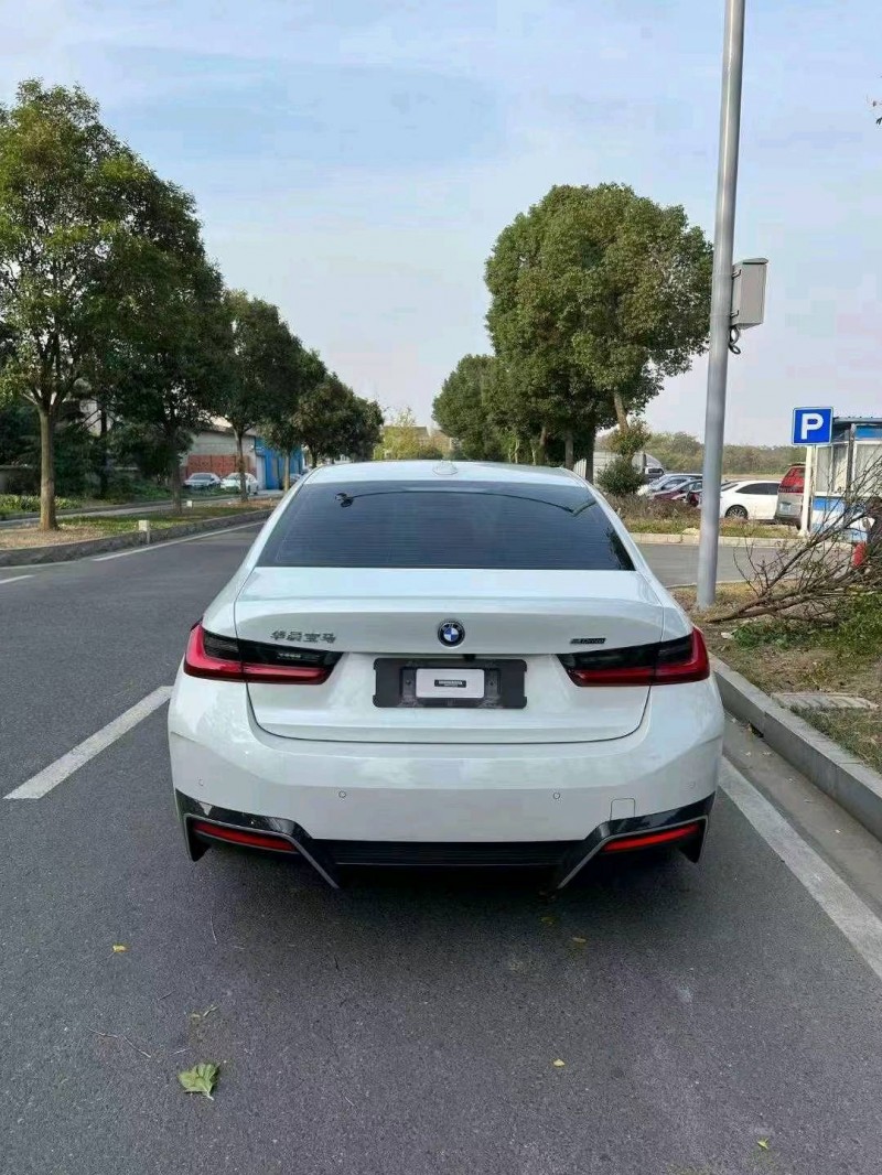 常州23年宝马i35
