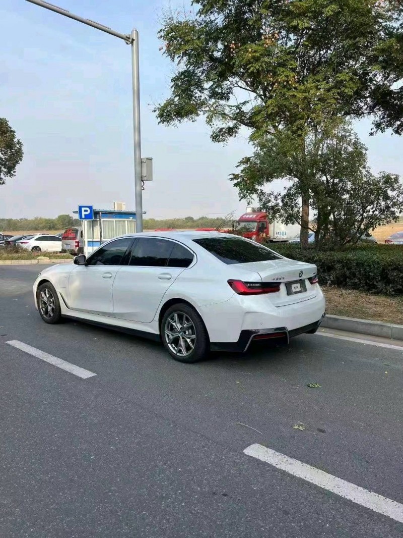 常州23年宝马i36