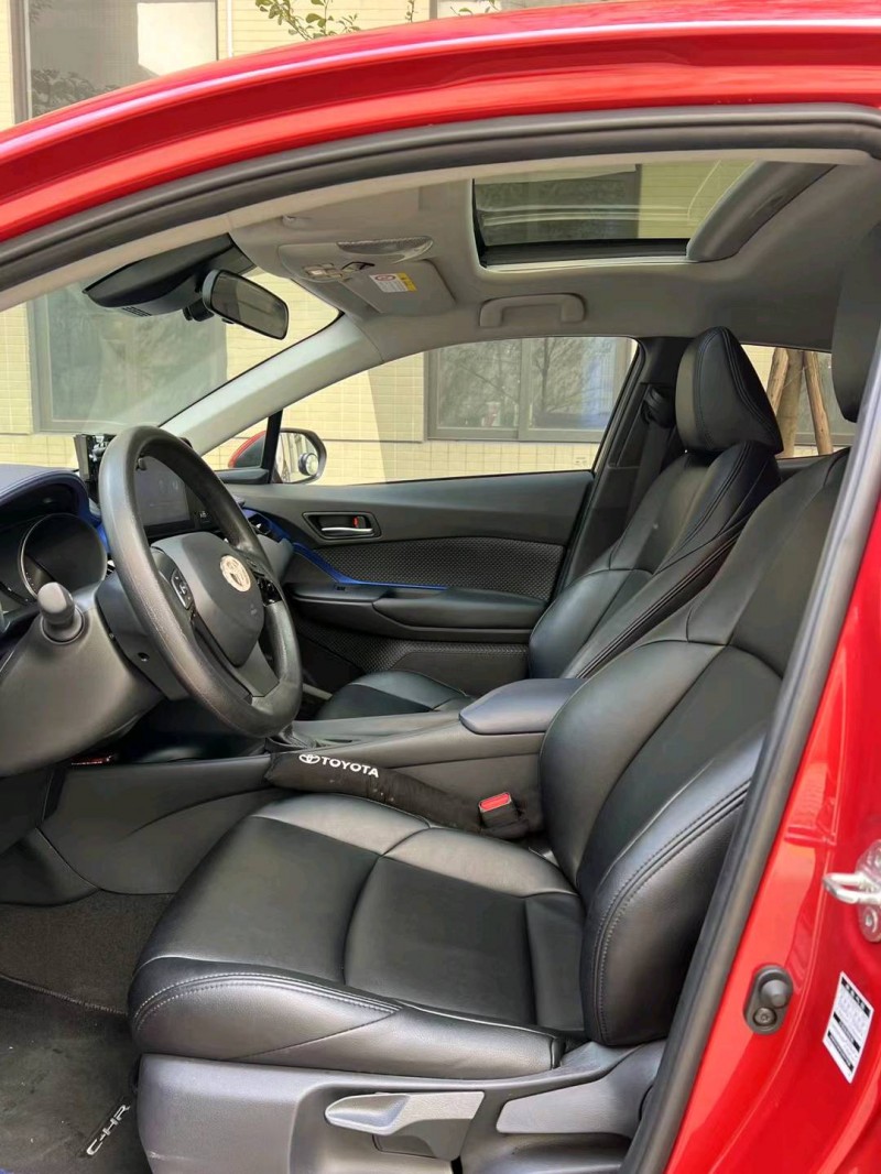 佛山22年丰田CHR7