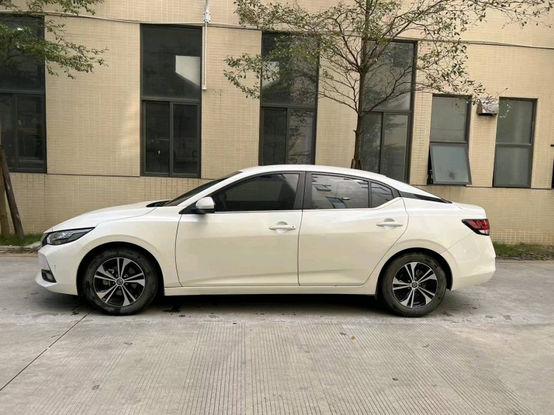 佛山21年日产轩逸8