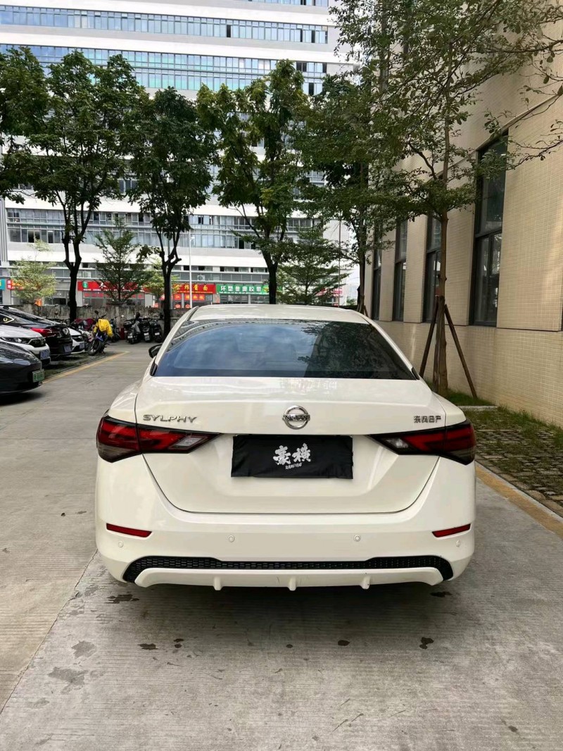 佛山21年日产轩逸9