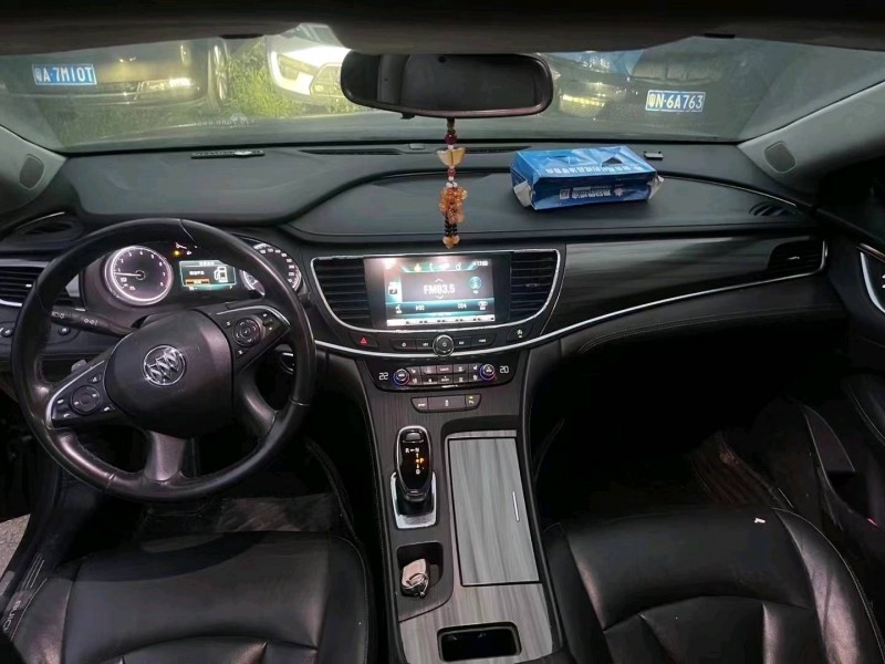 珠海18年别克君越5