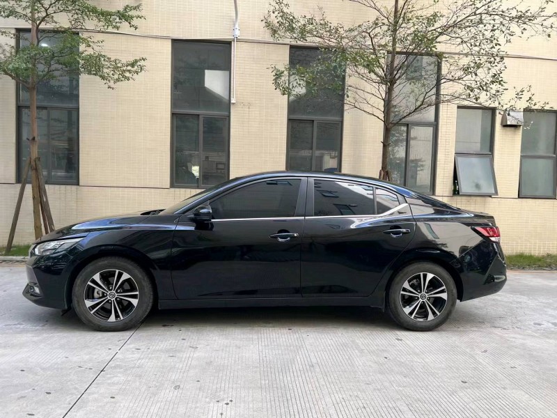 佛山22年日产轩逸8