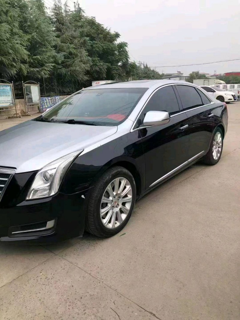 邯郸13年凯迪拉克XTS3