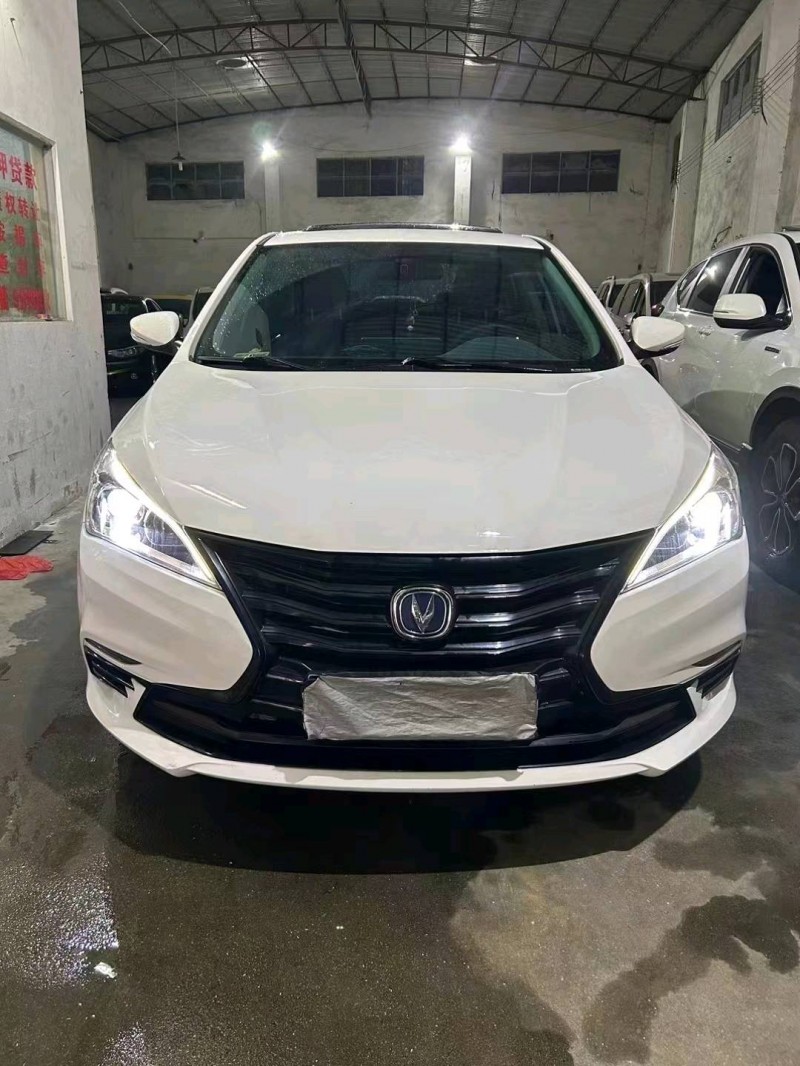 珠海22年长安汽车逸动1