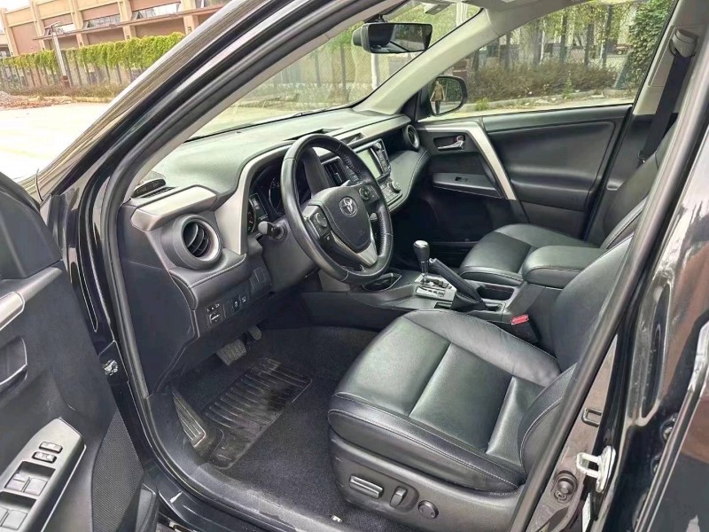 珠海18年丰田RAV4荣放7