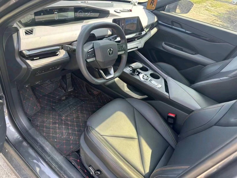 珠海22年长安汽车UNI-V6