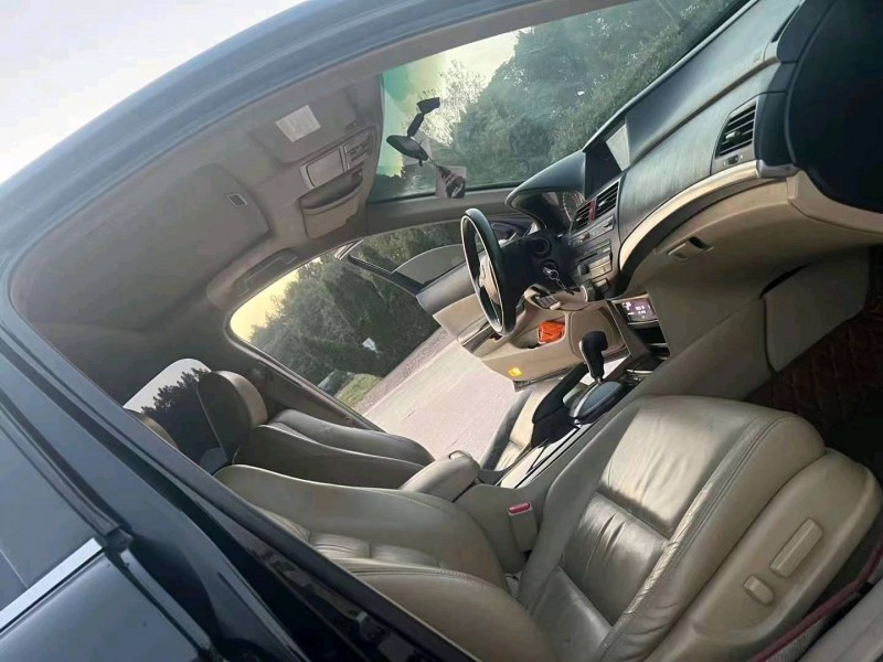 常州10年本田雅阁6