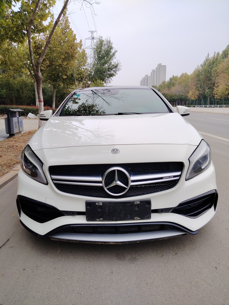 枣庄17年奔驰AMG1