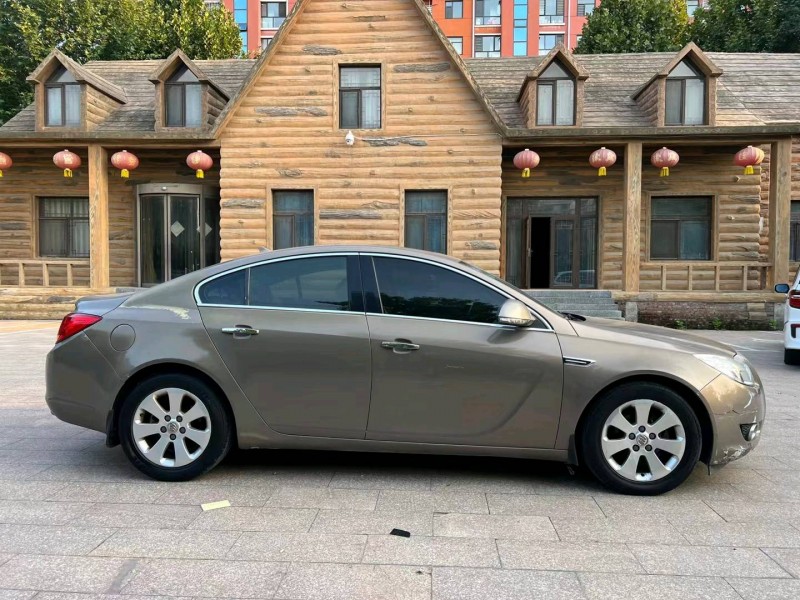 邢台10年别克君威8