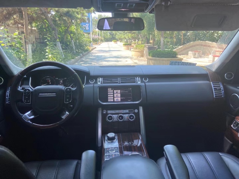 烟台15年路虎揽胜行政9