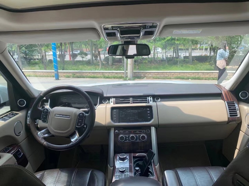 沈阳15年路虎揽胜行政2