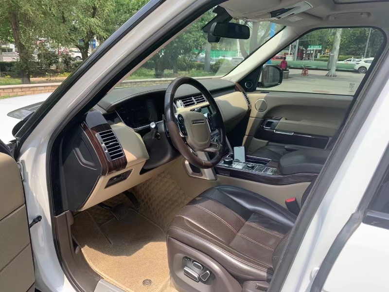 沈阳15年路虎揽胜行政8