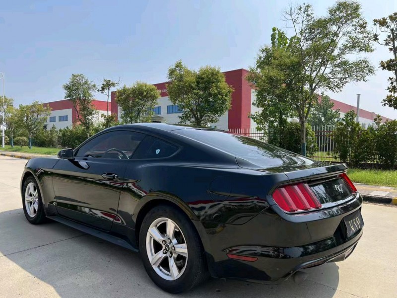 盐城16年福特野马8