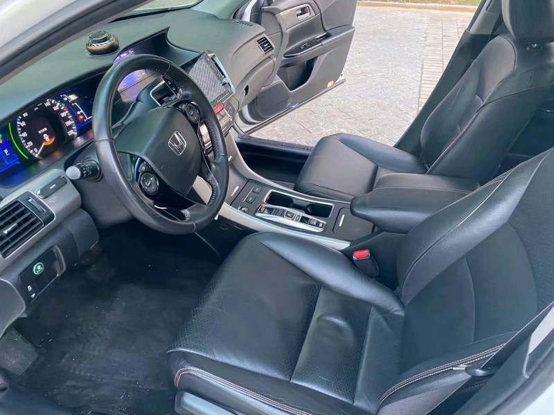 东营17年本田雅阁6