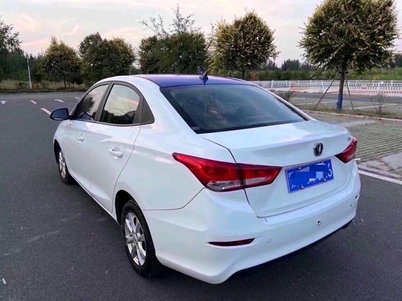 濱州20年長安汽車悅翔7