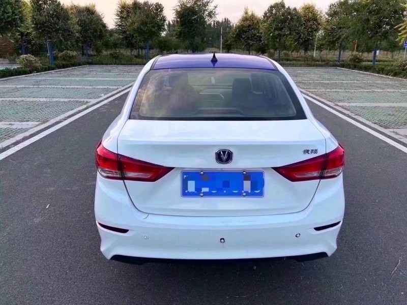 濱州20年長安汽車悅翔9