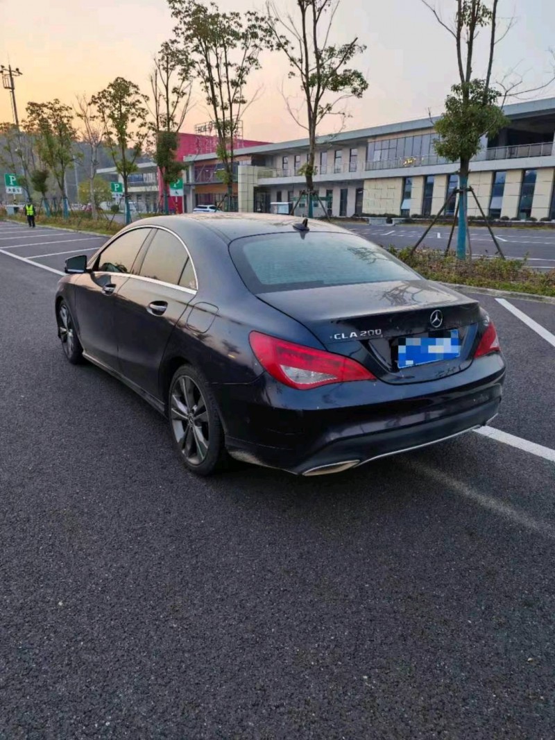 湖州17年奔驰CLA8