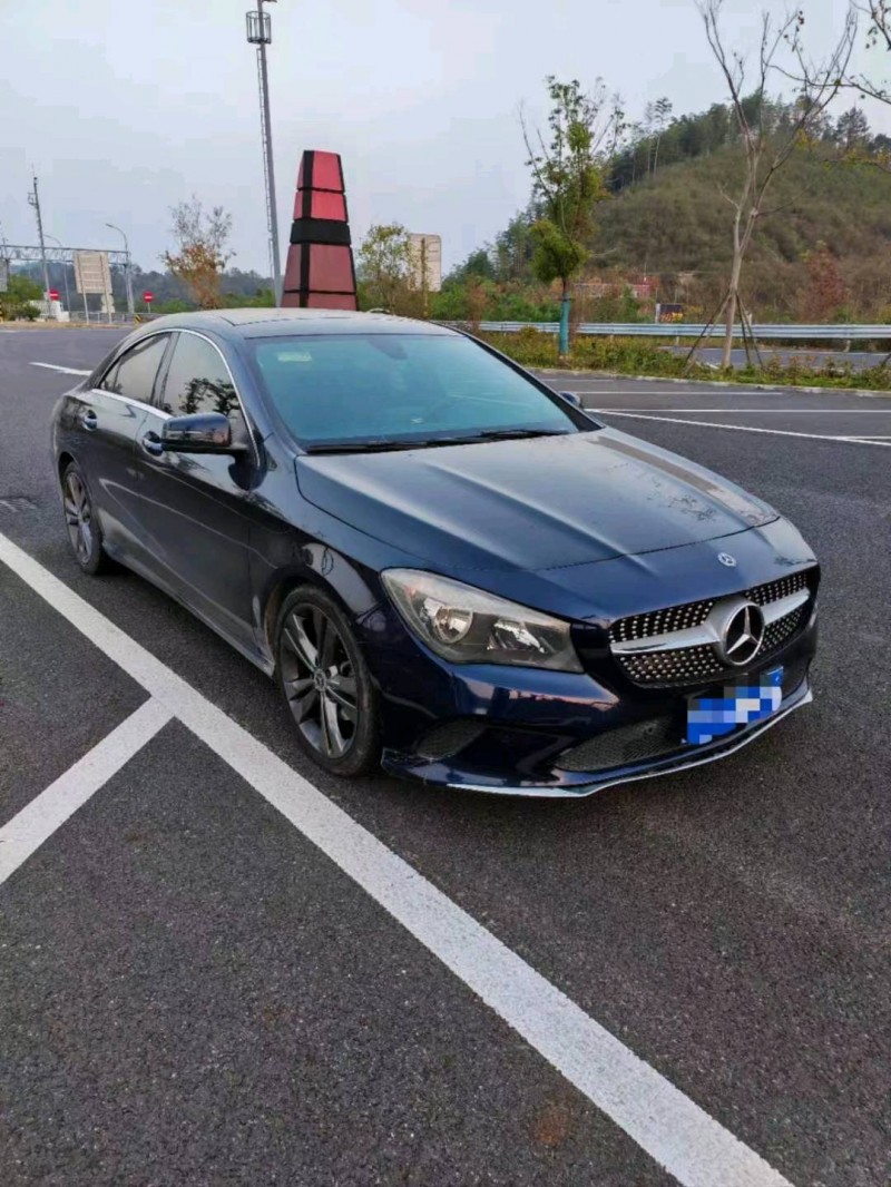 湖州17年奔驰CLA9