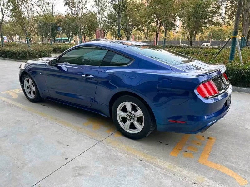 淄博16年福特野马3