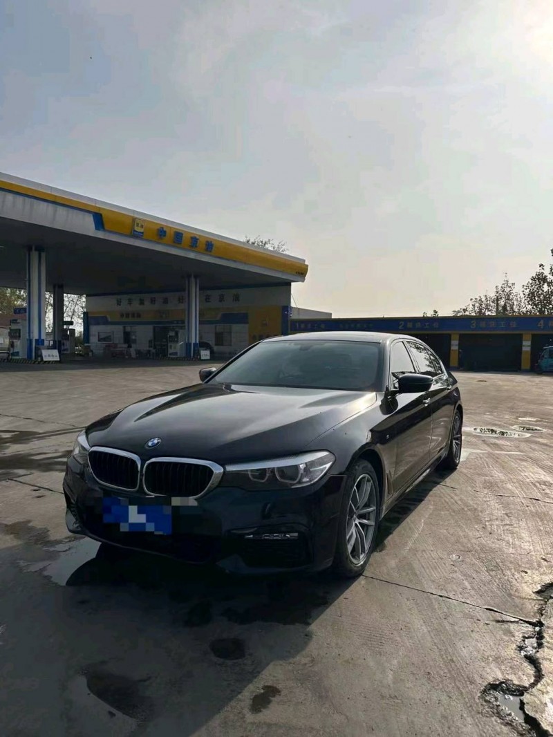 济宁18年宝马5系3