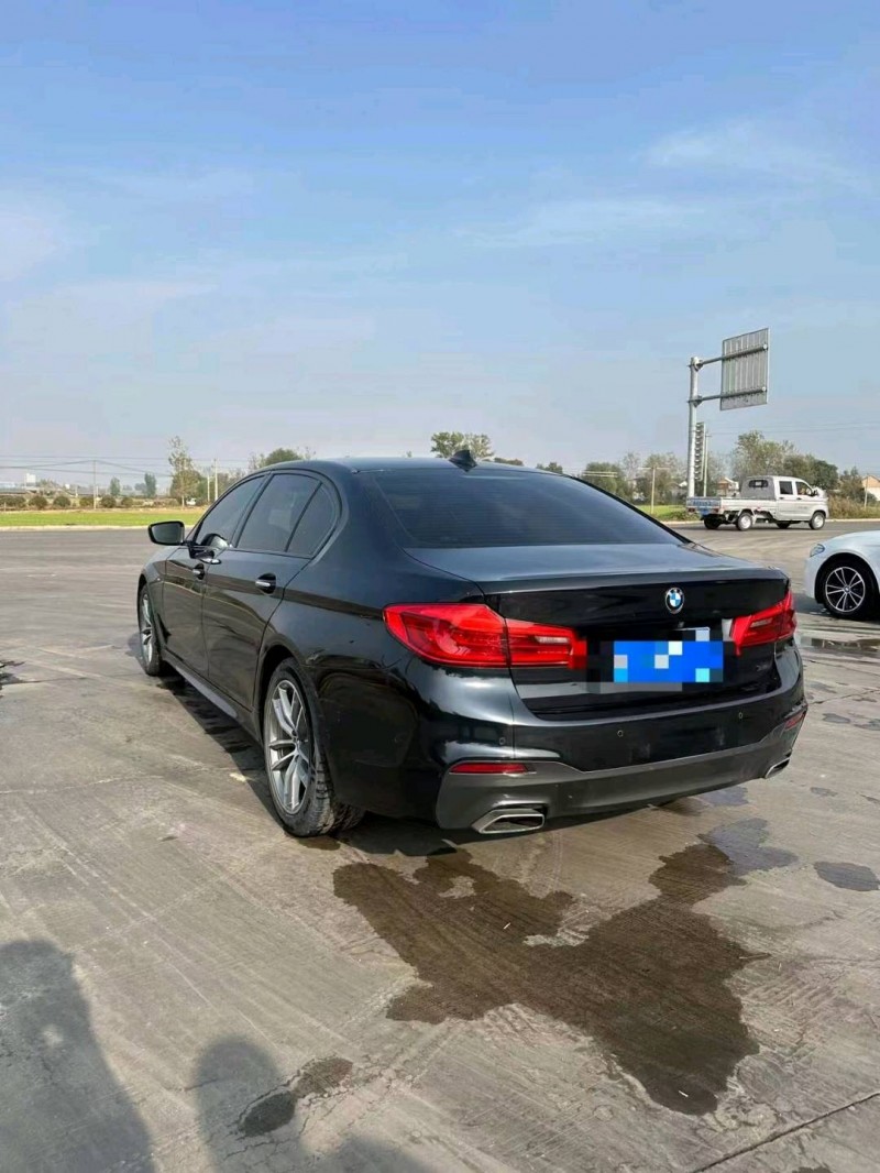 济宁18年宝马5系5