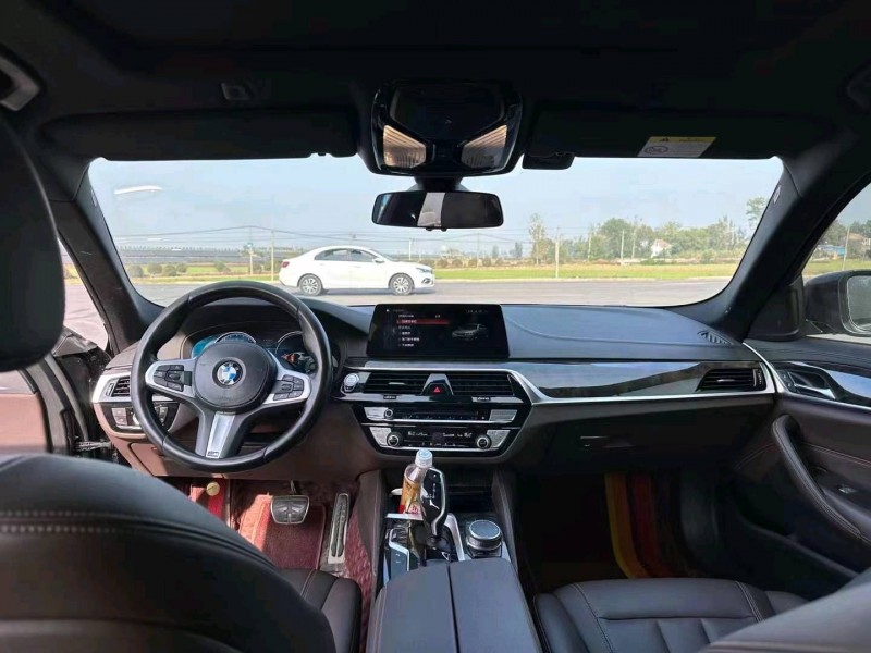 济宁18年宝马5系7