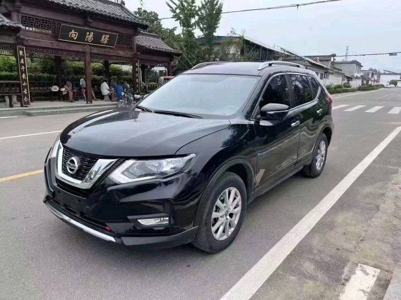 邯郸17年日产奇骏1