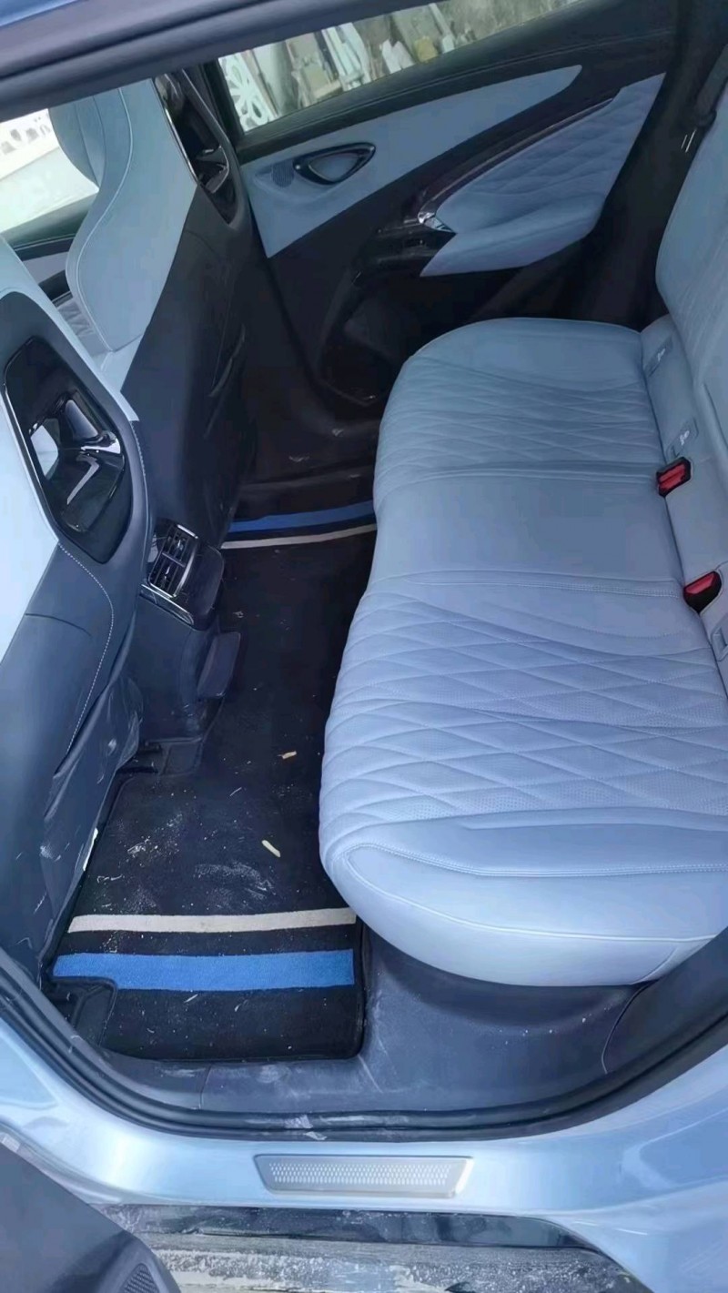 东营23年比亚迪海豹3