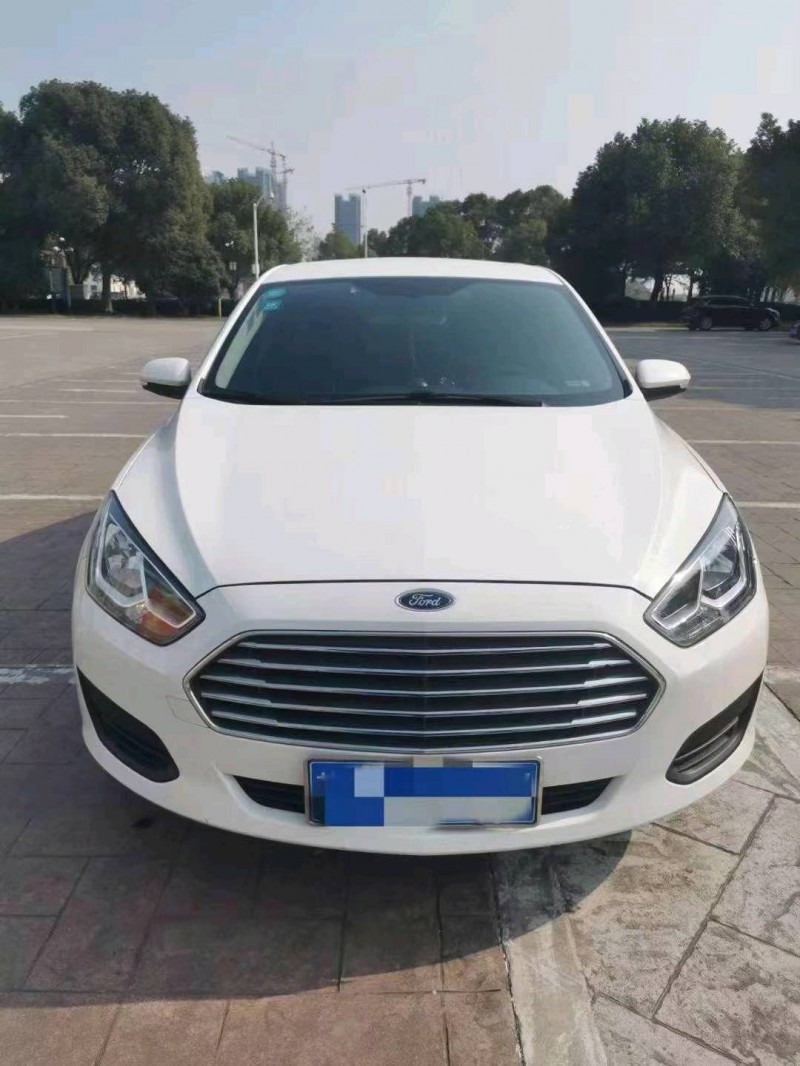 常州20年福特福睿斯1