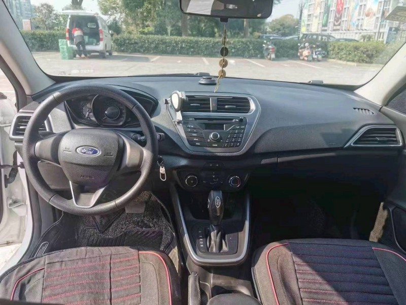 常州20年福特福睿斯7