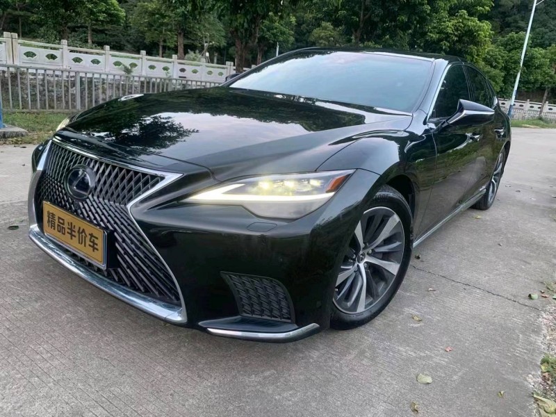 中山21年雷克萨斯LS3