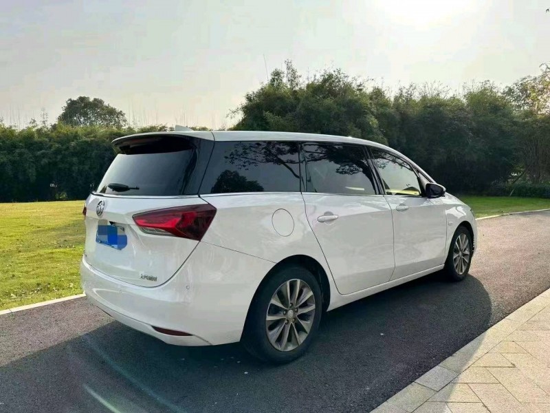 湖州19年别克GL64