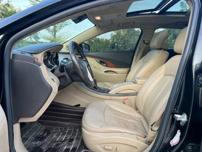 汕头12年别克君越4