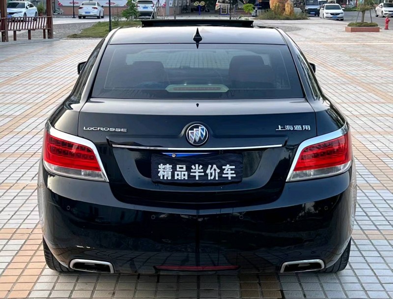 汕头12年别克君越9