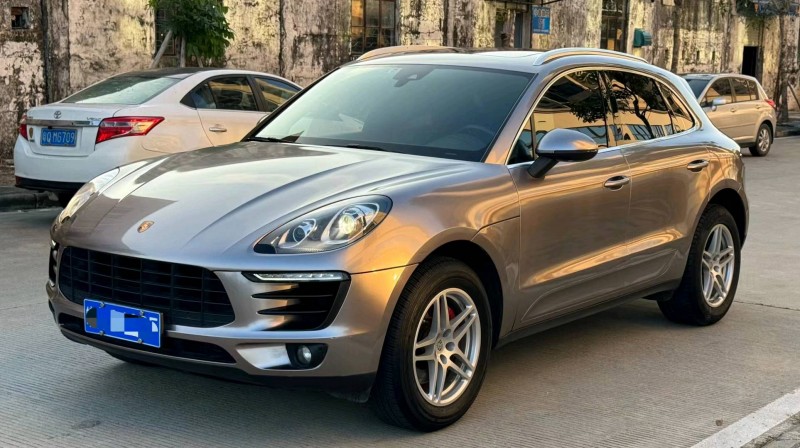 广州17年保时捷Macan3