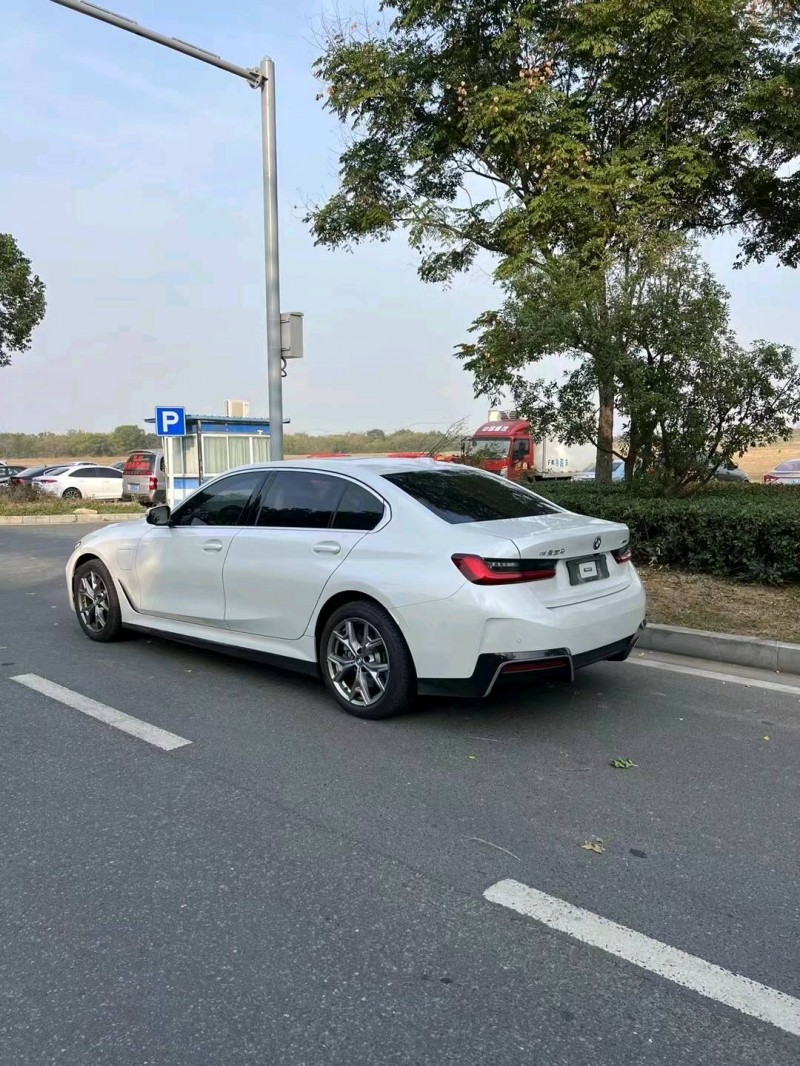 常州23年宝马i33