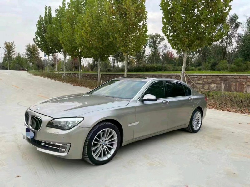 济南15年宝马7系2