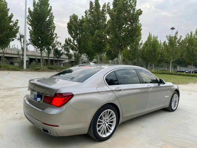 济南15年宝马7系3