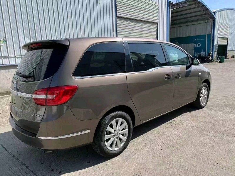 苏州18年别克GL84