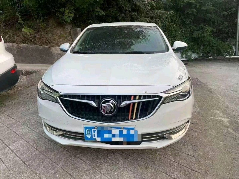 汕头19年别克英朗1