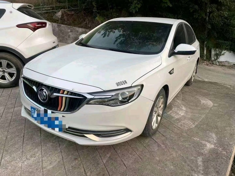 汕头19年别克英朗2