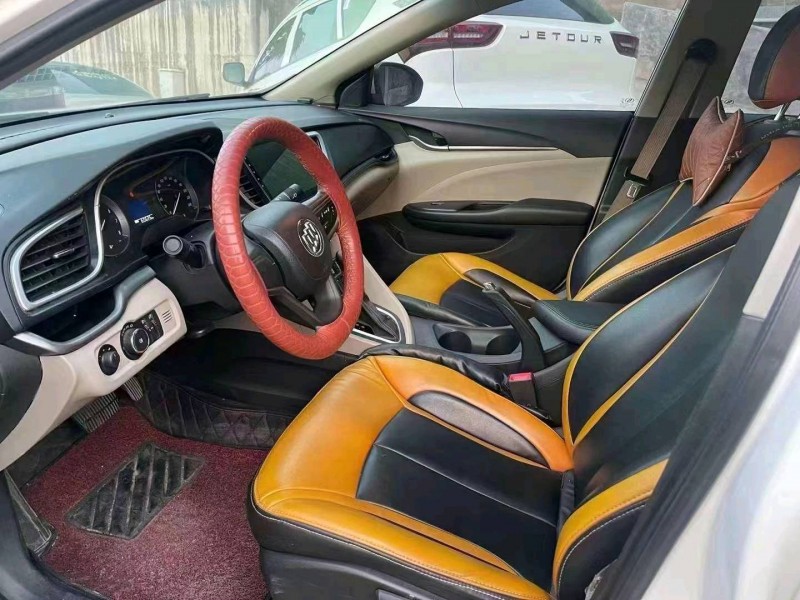 汕头19年别克英朗3